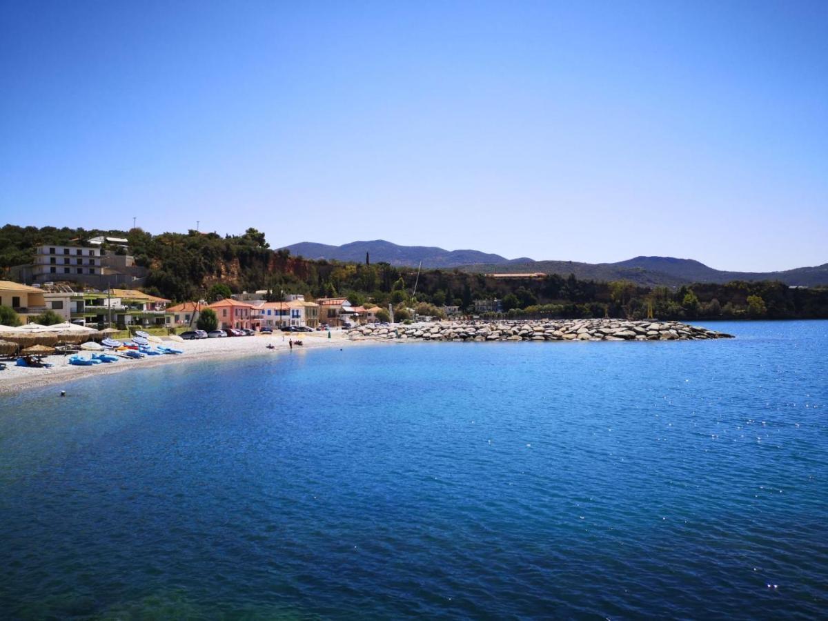 Panos & Antzy Apartments Каламата Екстер'єр фото
